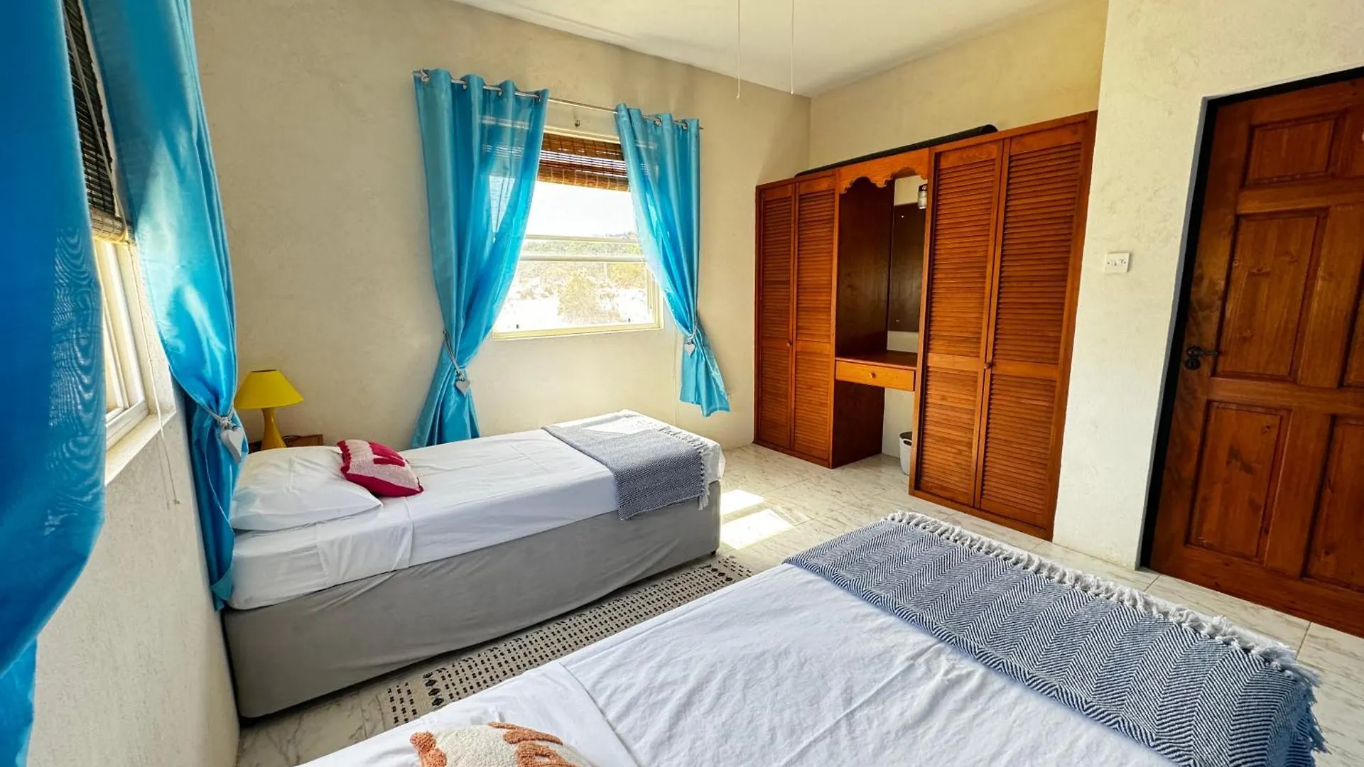 Lailamar Villa, Ocean View & Pool - Ground Floor Saint Philip 0*,  Barbados